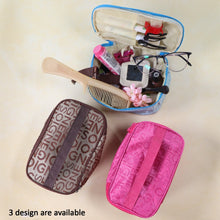 6228 PORTABLE MAKEUP BAG WIDELY USED BY WOMEN’S FOR STORING THEIR MAKEUP EQUIPMENT’S AND ALL WHILE TRAVELLING AND MOVING. DeoDap